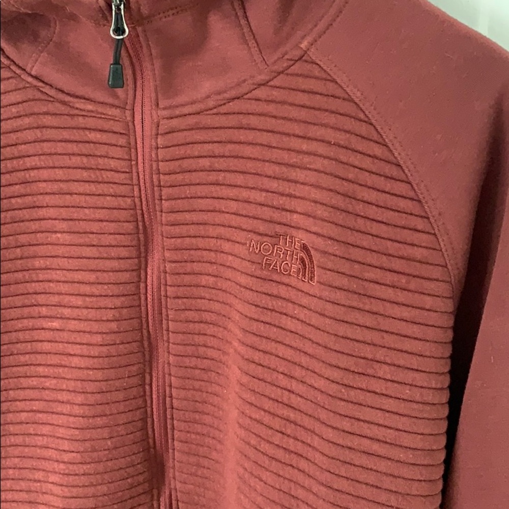 Men’s XL Burgundy North Face Hoodie Jacket